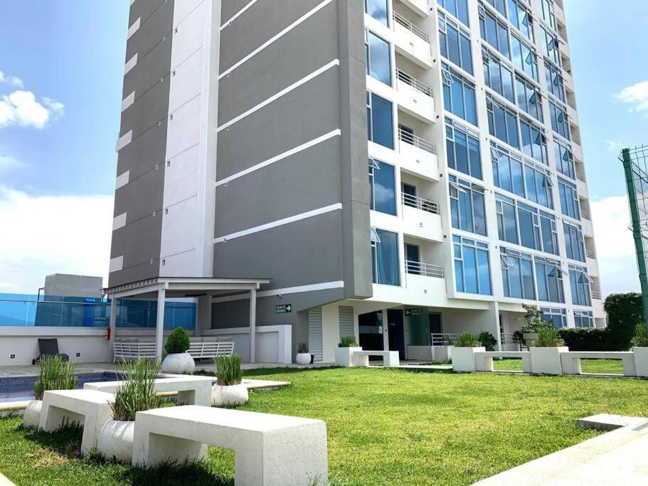 1102 Torre Los Yoses Hermoso Apartamento En Barrio Escalante Sin Parqueo San Jose  Exterior photo